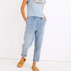 Pull-On Relaxed Jeans in Lisford Wash